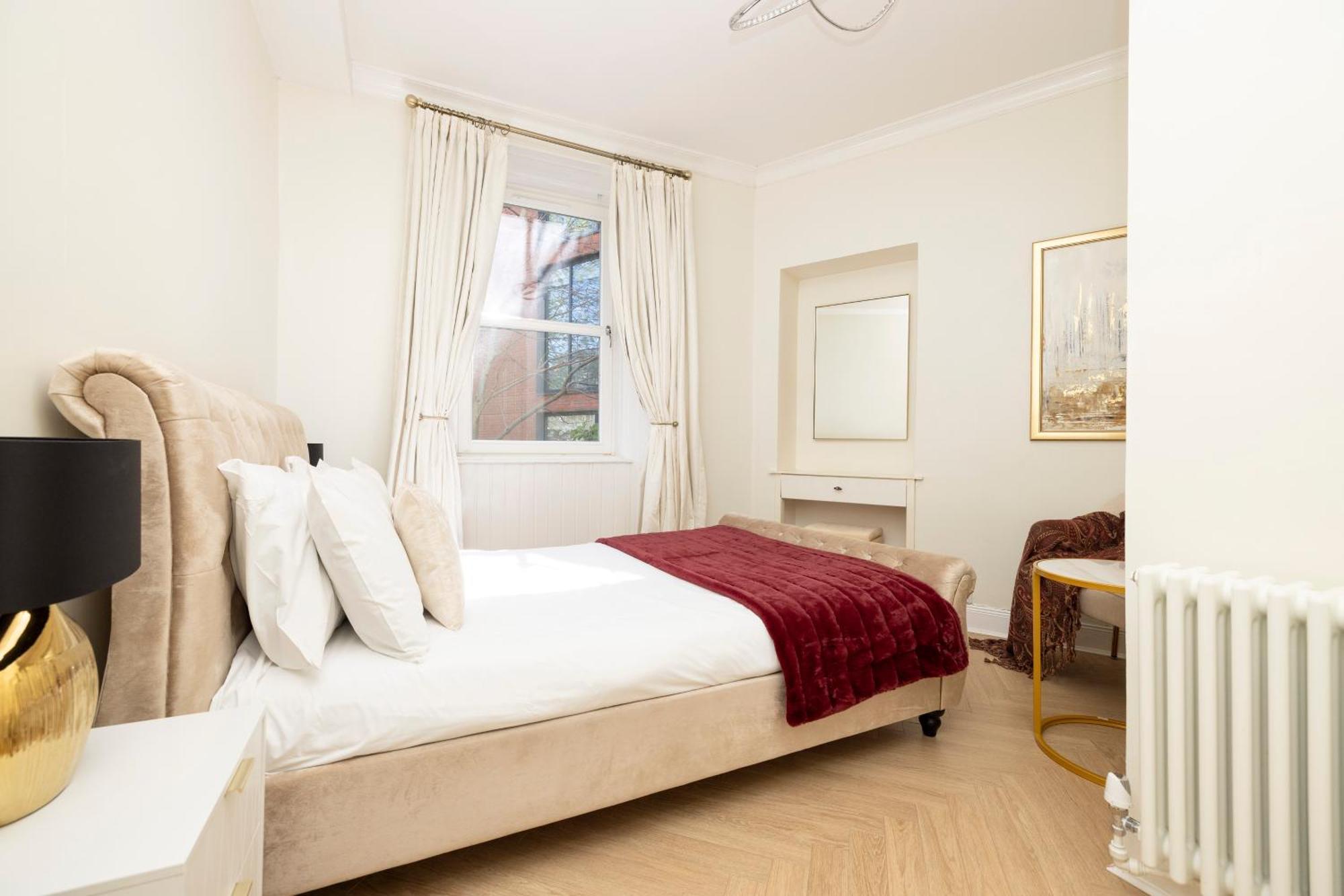 Апартаменты Joivy Modern Flat In City Centre - For Up To 3 Guests Эдинбург Экстерьер фото