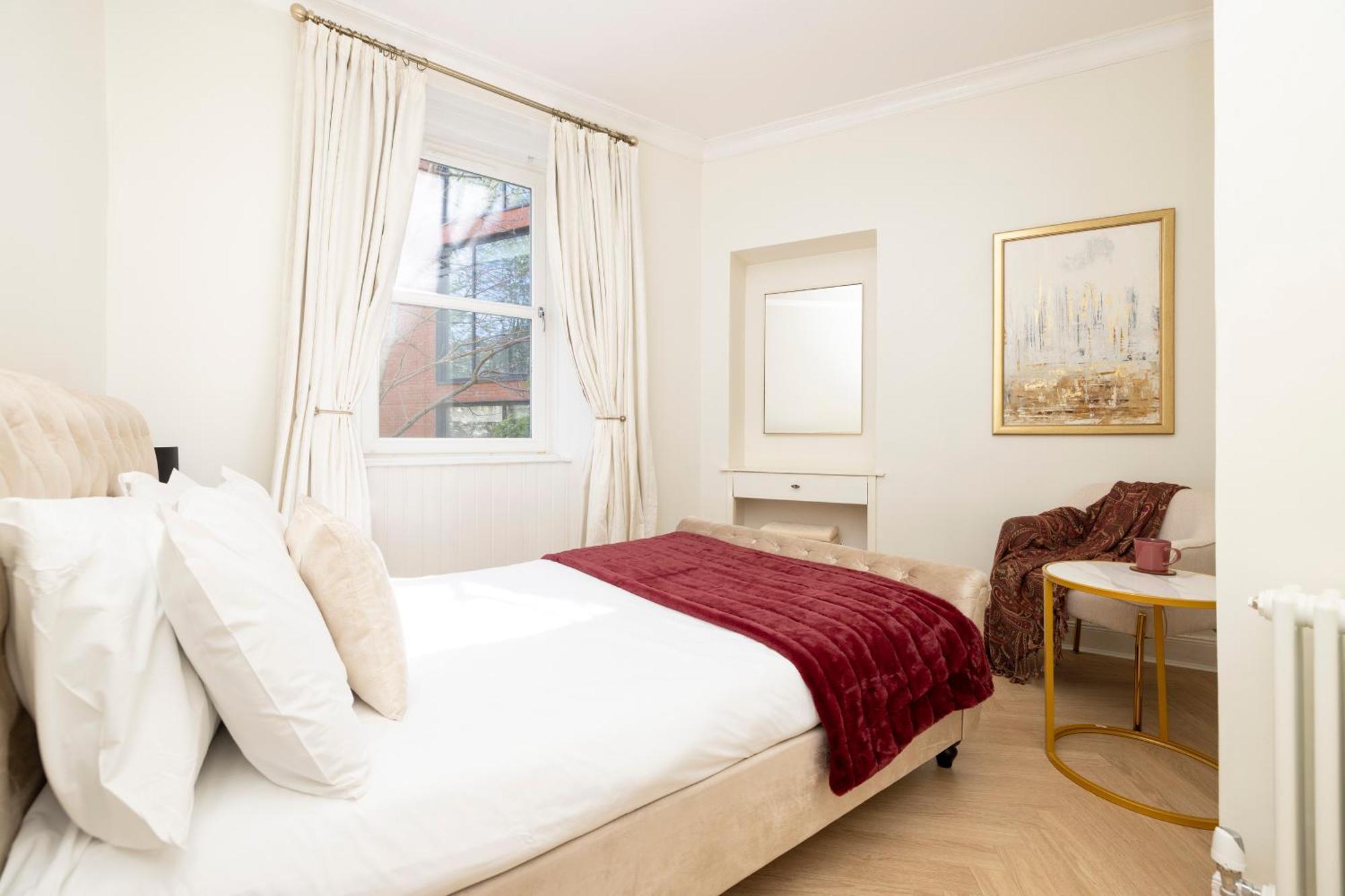 Апартаменты Joivy Modern Flat In City Centre - For Up To 3 Guests Эдинбург Экстерьер фото