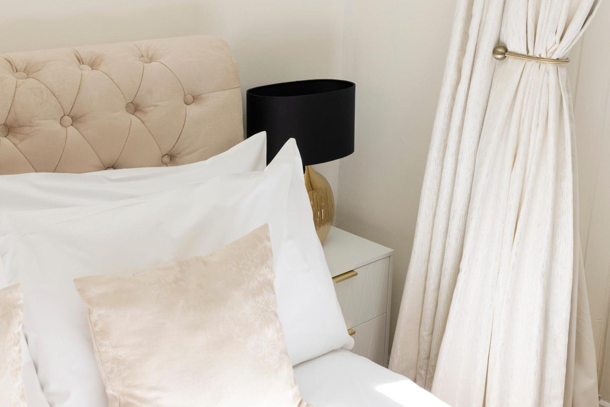 Апартаменты Joivy Modern Flat In City Centre - For Up To 3 Guests Эдинбург Экстерьер фото