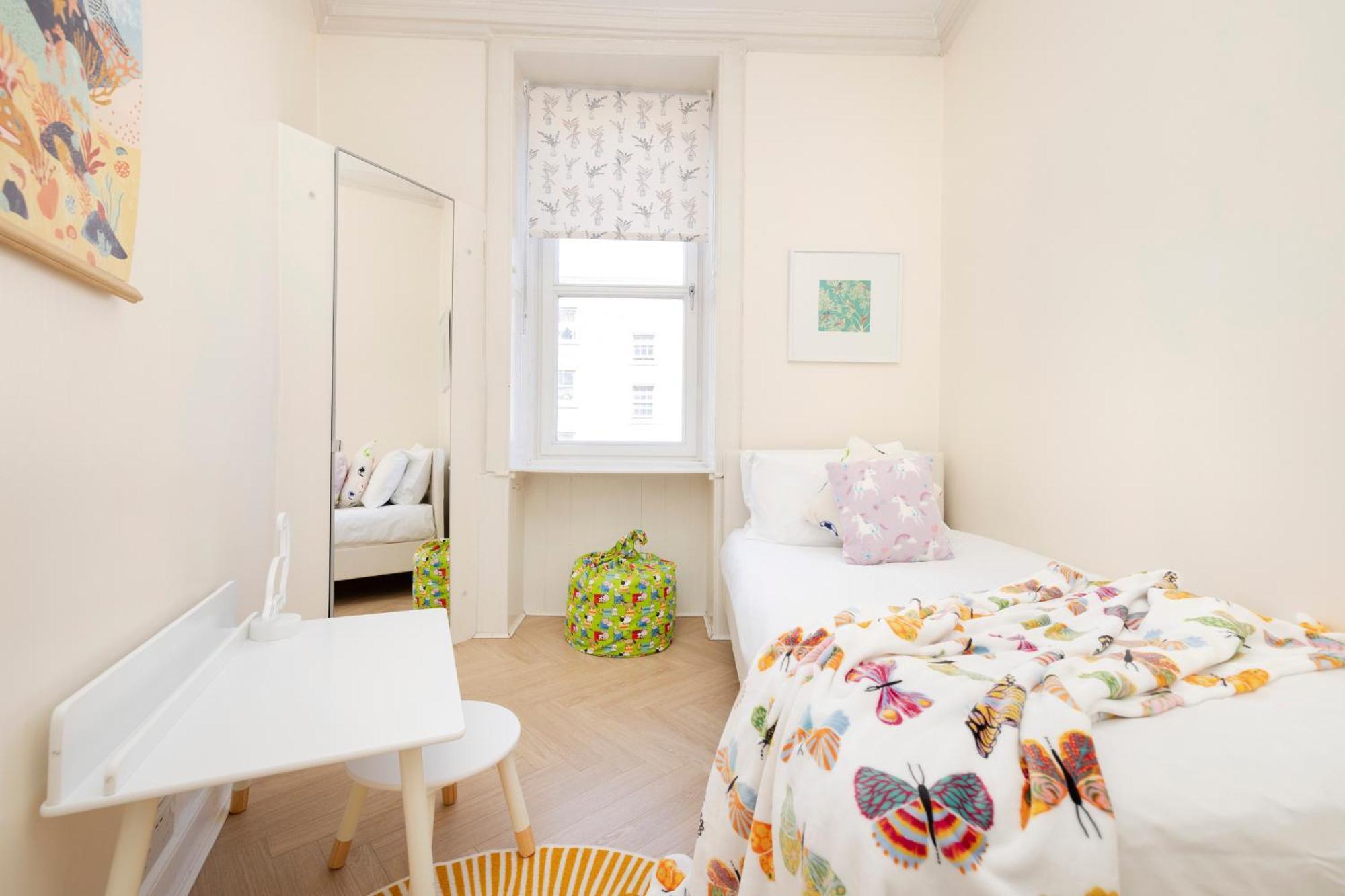 Апартаменты Joivy Modern Flat In City Centre - For Up To 3 Guests Эдинбург Экстерьер фото
